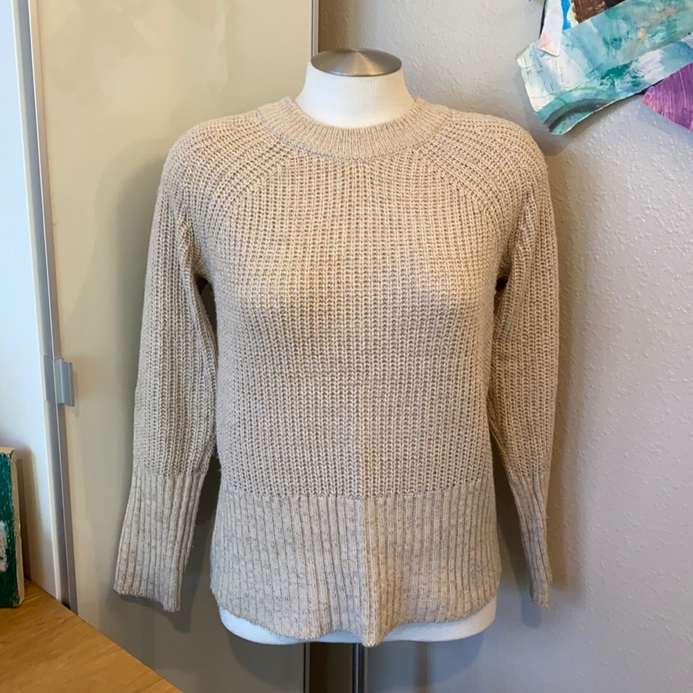 Universal Thread Sweater (sz XS)